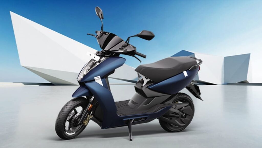 Ather 450S 3.7 kWh वेरिएंट हुआ लॉन्च, कीमत ₹1.45 लाख, मिलेगी 161 KM की रेंज Ather 450S 3.7 kWh Scooter
