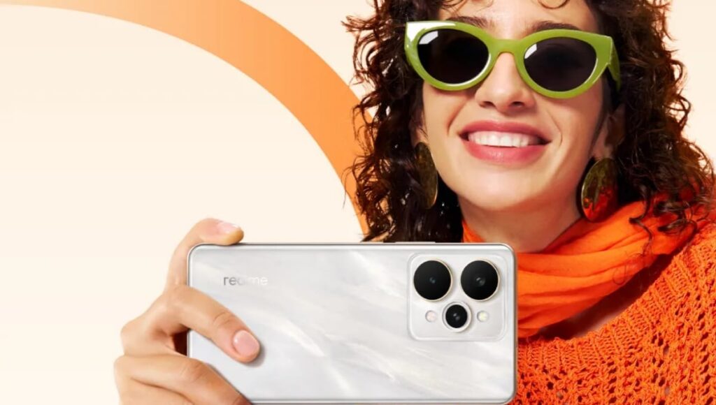 Realme 15 5G लॉन्च से पहले Google Play Console पर लिस्ट, जानें फीचर्स Realme 15 5G Google Play Console Listed