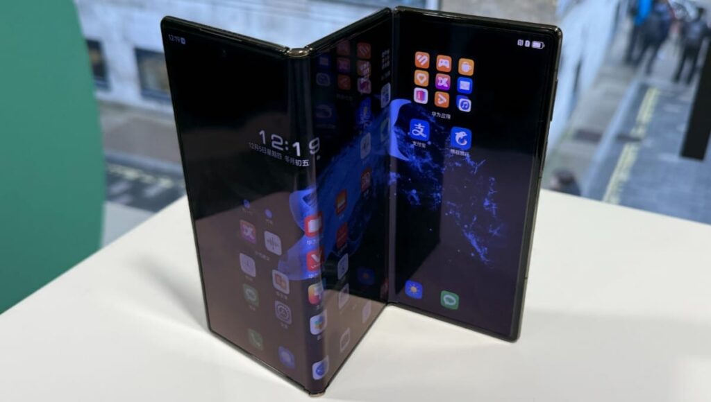 Samsung Galaxy Z Trifold, आ रहा है Samsung का पहला तीन बार मुड़ने वाला स्मार्टफोन Samsung Galaxy Tri Fold Design