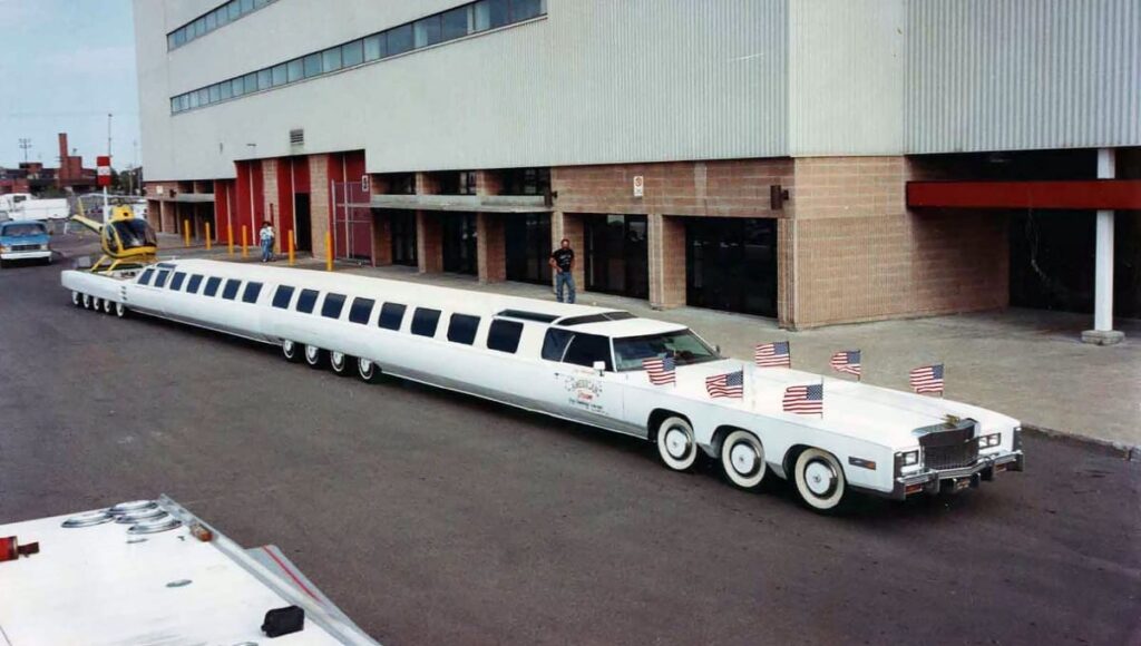 The American Dream दुनिया की सबसे लंबी कार, जिसमें है शाही सुविधाएं The American Dream Cars