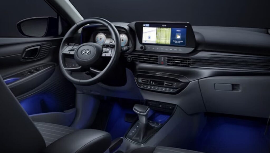 Hyundai i20 Base Variant Finance Plan: 2 लाख की Down Payment पर कितनी बनेगी EMI Hyundai i20 Interior Looks