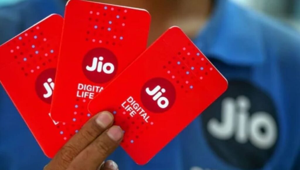 Jio ने भारत में बंद किया अपना सबसे पॉपुलर प्रीपेड प्लान, अब मिलेगा नया 889 रुपये वाला पैक Jio Recharge Plan