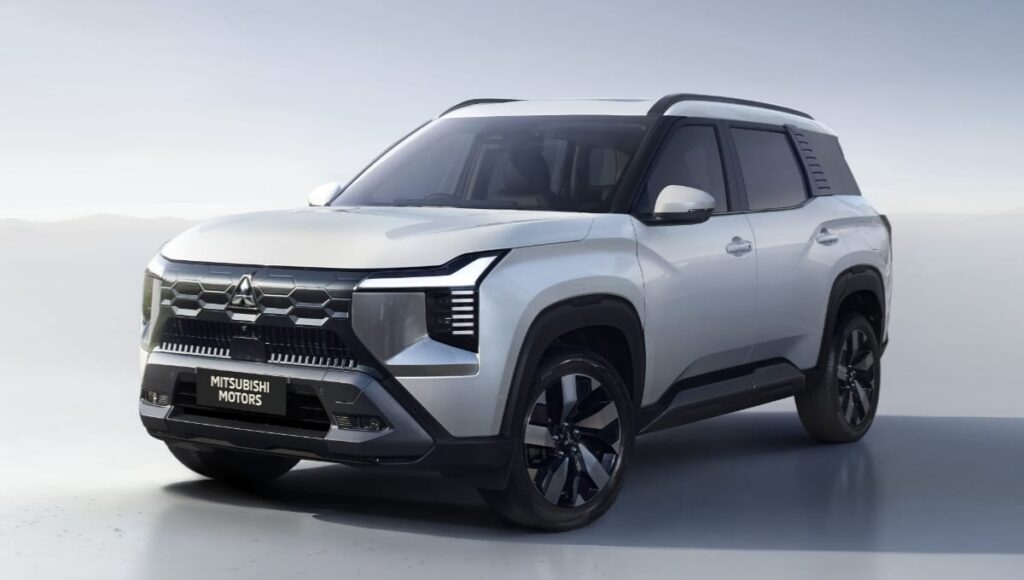 Mitsubishi Destinator 7 Seater SUV: कीमत, फीचर्स और डिजाइन, Mahindra XUV700 और Tata Safari को टक्कर Mitsubishi Destinator 7 Seater SUV Price