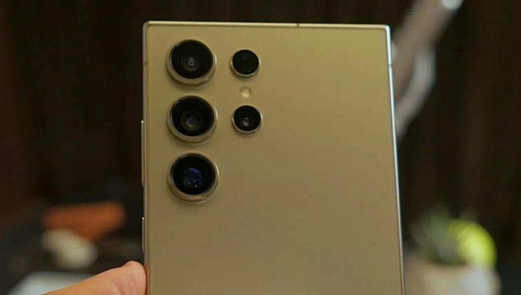 Samsung Galaxy S25 Ultra पर 25000 रुपये का डिस्काउंट जानें नया प्राइस Samsung Galaxy S25 Ultra Camera