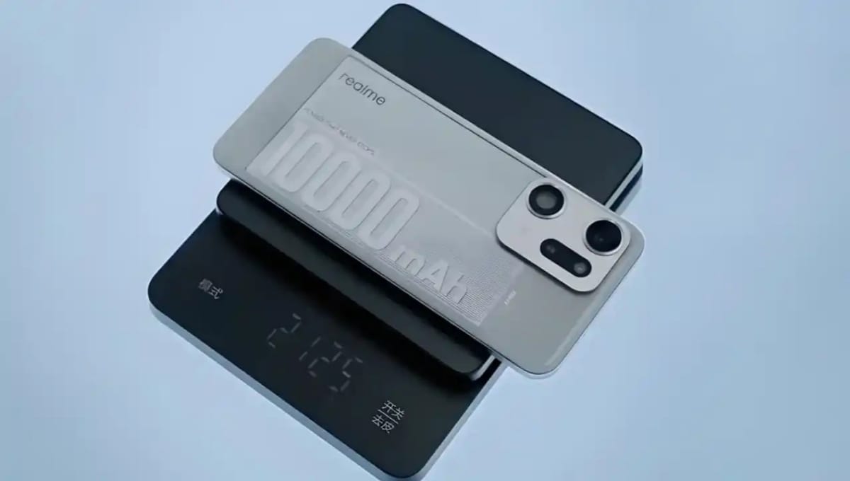 Realme ला रहा है 10,000mAh बैटरी वाला स्मार्टफोन, चार्जिंग फीचर्स ने मचाई हलचल